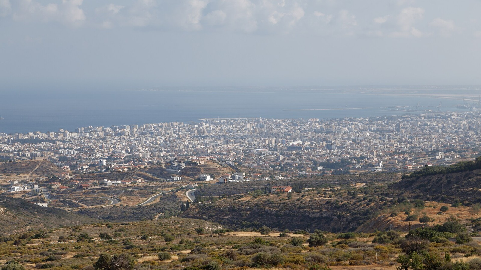 52 κατοικίες και δύο πισίνες: Μέσα στο σχέδιο ARYA για τη Λεμεσό 52 κατοικίες και δύο πισίνες: Μέσα στο σχέδιο ARYA για τη Λεμεσό