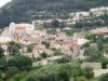 Δορά: Σχέδιο €115.517 για το διατηρητέο κτίριο του Κοινοτικού Συμβουλίου Άποψη της Δοράς με πετρόκτιστα σπίτια και την πλαγιά του χωριού.