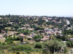 Σωτήρα της επαρχίας Λεμεσού και το γύρω αγροτικό τοπίο