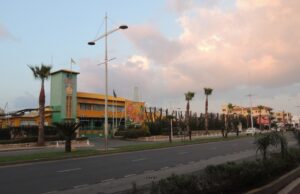 Σταθμός για 56 παιδιά και επτά διαμερίσματα: Μέσα στον φάκελο του Γερμανικού Ογκολογικού Σταθμός για 56 παιδιά και επτά διαμερίσματα: Μέσα στον φάκελο του Γερμανικού Ογκολογικού