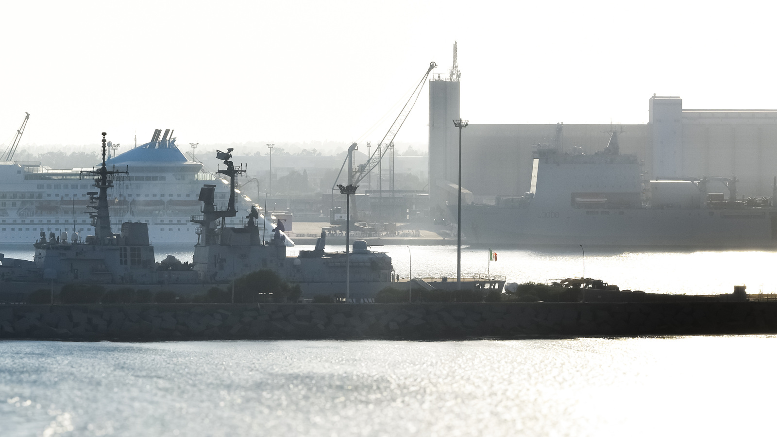 11.386 τ.μ. δίπλα στο Νέο Λιμάνι: Το σχέδιο Harbor στο Ζακάκι 11.386 τ.μ. δίπλα στο Νέο Λιμάνι: Το σχέδιο Harbor στο Ζακάκι