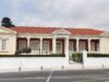 Η Κύπρος αναπτύσσεται: Το επόμενο στοίχημα είναι οι πόλεις της Το Δημαρχείο Πάφου και ο δημόσιος χώρος μπροστά από το κτίριο