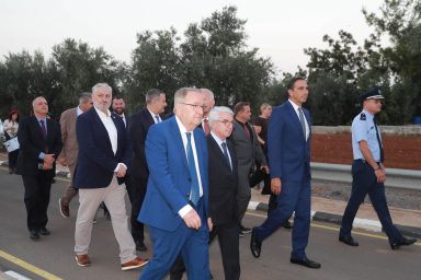 Υπουργός Εσωτερικών – Μνημόσυνο πεσόντων και δέηση για διακρίβωση της τύχης των αγνοουμένων της Μόρφου